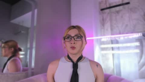 tommy_lovee online show from May 10, 4:28 am