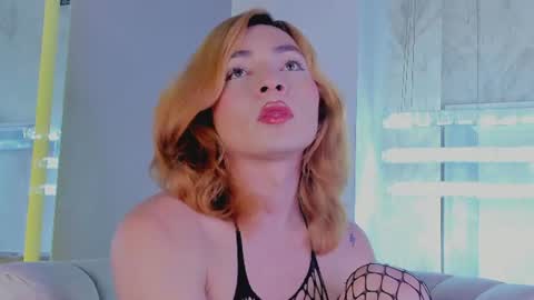 tommy_lovee online show from June 14, 4:25 am