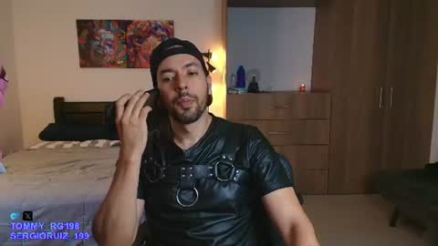tommy_raym0ndg online show from June 17, 4:04 am