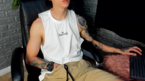 Tommy Slater online show from November 12, 9:03 pm