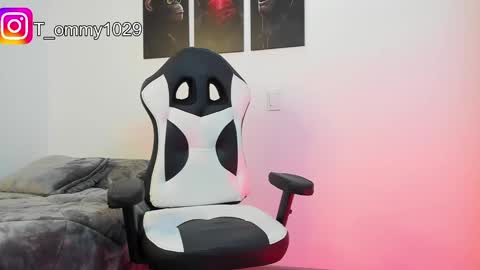 Tommy online show from December 31, 1:26 am