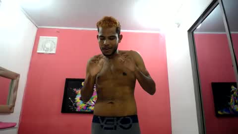 Snapshot of tommybigcock24 chatting on June 24, 6:51 pm toomy online show from June 24, 6:51 pm