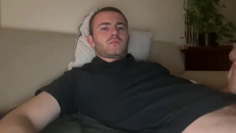 Snapshot of tommyflash_tut chatting on October 22, 9:03 pm tommyflash_tut online show from October 22, 9:03 pm