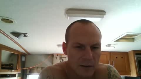 Snapshot of tommygunsfit chatting on November 20, 8:08 pm tommygunsfit online show from November 20, 8:08 pm