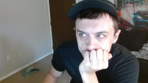 Snapshot of tommystrokes_ chatting on November 14, 6:39 pm Tommy Strokes online show from November 14, 6:39 pm