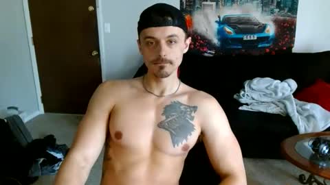 Tommy Strokes online show from June 8, 7:25 pm