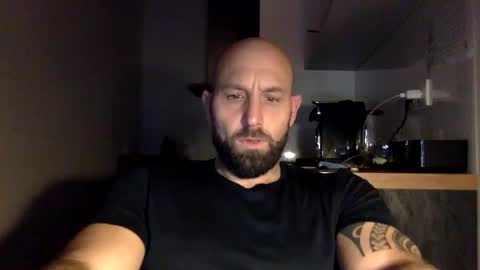 Thomas Fit online show from December 3, 10:51 pm