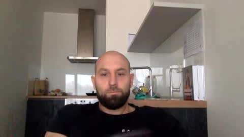Thomas Fit online show from December 6, 8:48 am
