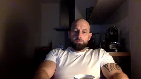 Thomas Fit online show from December 19, 9:28 pm