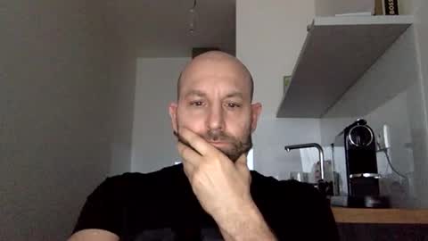 Thomas Fit online show from December 29, 7:39 am