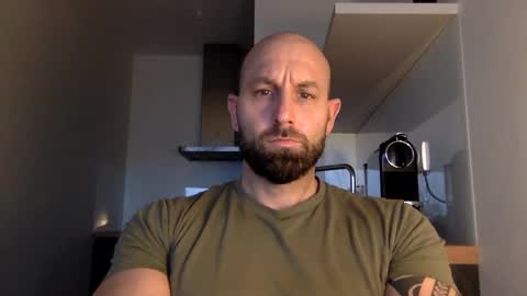 Thomas Fit online show from January 2, 1:40 pm
