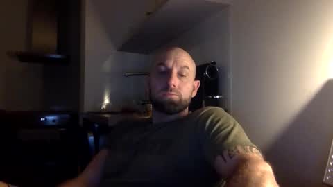 Thomas Fit online show from February 2, 9:02 pm
