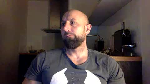 Thomas Fit online show from February 28, 8:50 pm
