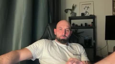 Thomas Fit online show from November 13, 9:36 pm