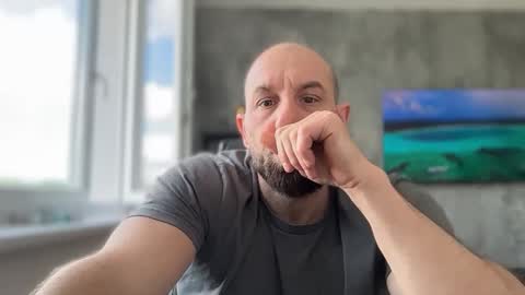 Thomas Fit online show from May 21, 7:26 am