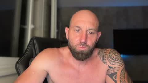 Thomas Fit online show from June 25, 9:52 pm