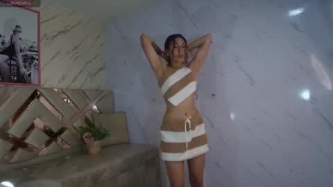 leyla  online show from February 12, 3:40 am