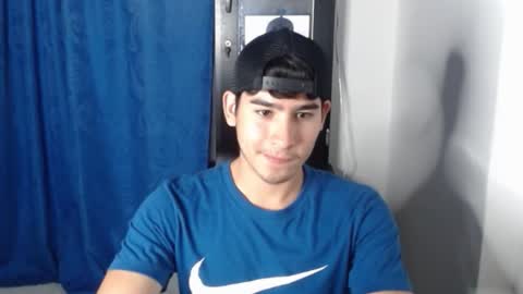 tomycute online show from December 17, 11:05 pm