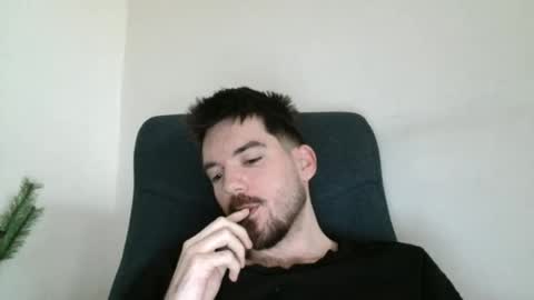 Onlyfans - Tomylind keep you in touch there online show from May 1, 10:20 am
