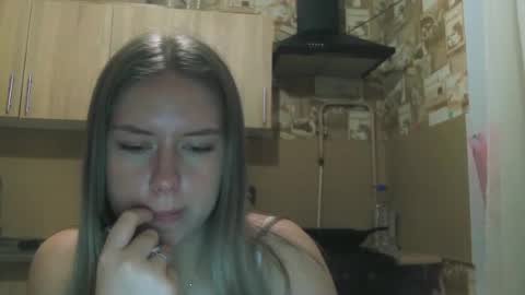 Snapshot of tomyris_yuki chatting on June 18, 12:55 am Tomyris yuki online show from June 18, 12:55 am