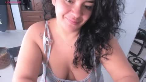 Snapshot of ton_amourrx chatting on July 22, 10:51 am lady blue online show from July 22, 10:51 am