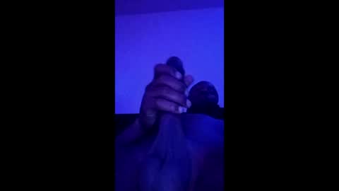 Snapshot of tone2801 chatting on May 15, 6:42 am tone2801 online show from May 15, 6:42 am