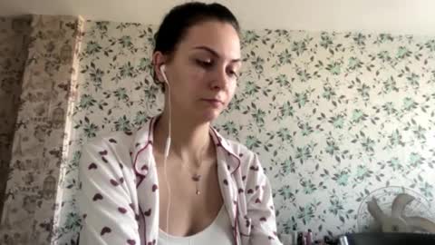 Selina online show from September 19, 4:03 am