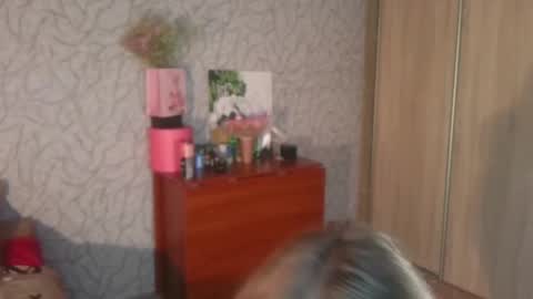 Snapshot of toni_pittmann chatting on June 2, 3:25 pm toni_pittmann online show from June 2, 3:25 pm