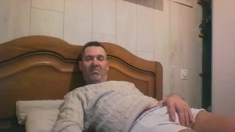 Snapshot of tonio1972 chatting on January 14, 7:52 pm tonio1972 online show from January 14, 7:52 pm