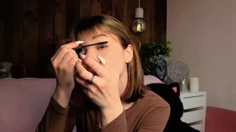 Melissa online show from June 11, 9:40 am