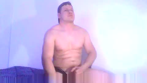 Snapshot of tonny54880 chatting on February 16, 6:43 am tonny54880 online show from February 16, 6:43 am