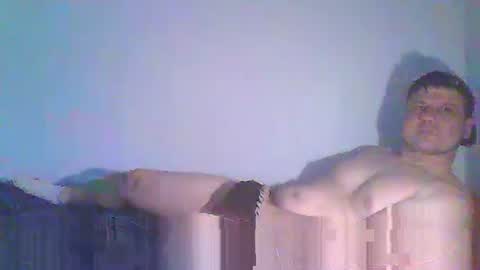 Snapshot of tonny54880 chatting on March 2, 6:37 am tonny54880 online show from March 2, 6:37 am