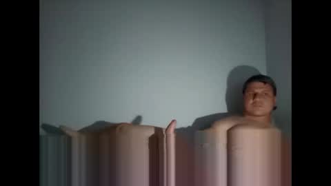 Snapshot of tonny54880 chatting on September 9, 7:02 pm tonny54880 online show from September 9, 7:02 pm