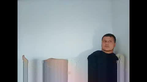 Snapshot of tonny54880 chatting on September 14, 7:40 am tonny54880 online show from September 14, 7:40 am