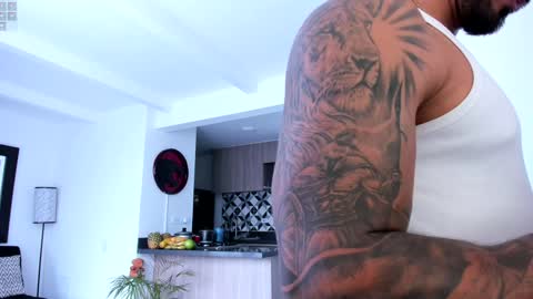 tony muscle1 online show from December 24, 8:27 pm