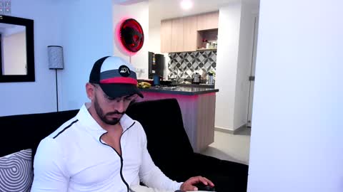 tony muscle1 online show from February 8, 11:44 am