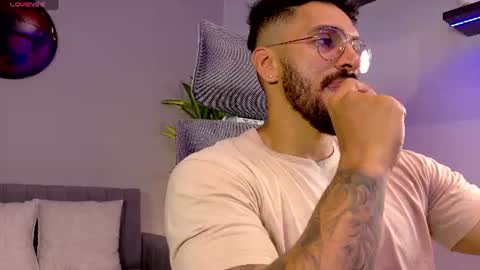 tony muscle1 online show from June 10, 7:02 pm