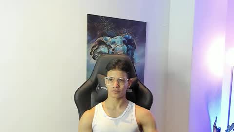 Snapshot of tony_petrov chatting on October 21, 5:19 am tony_petrov online show from October 21, 5:19 am