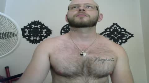 Snapshot of tony_white_7 chatting on February 26, 5:28 pm TONY online show from February 26, 5:28 pm