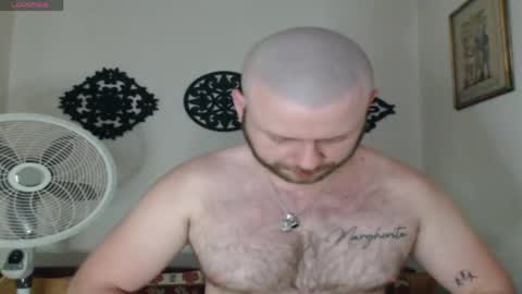 Snapshot of tony_white_7 chatting on March 20, 10:03 pm TONY online show from March 20, 10:03 pm