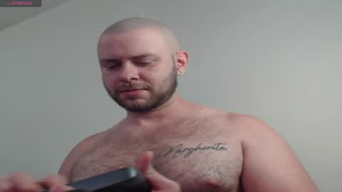 Snapshot of tony_white_7 chatting on March 31, 12:01 am TONY online show from March 31, 12:01 am