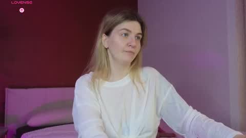 Tonya online show from June 9, 1:17 am