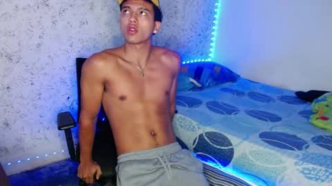 tonydesire_ online show from June 7, 10:13 pm