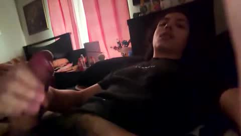 Snapshot of tonygetlit chatting on February 17, 5:19 pm tonygetlit online show from February 17, 5:19 pm