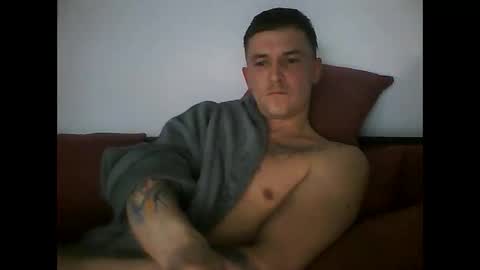 tonystrawberry online show from March 24, 7:41 pm