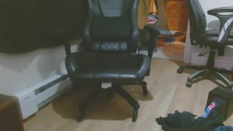 tonytonytony3001 online show from February 14, 1:24 am