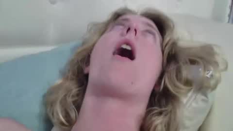 Snapshot of toofreakyforu chatting on April 11, 7:45 am toofreakyforu online show from April 11, 7:45 am