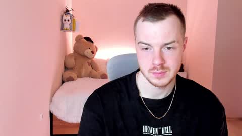 Snapshot of toohornyserj chatting on January 18, 12:24 am toohornyserj online show from January 18, 12:24 am