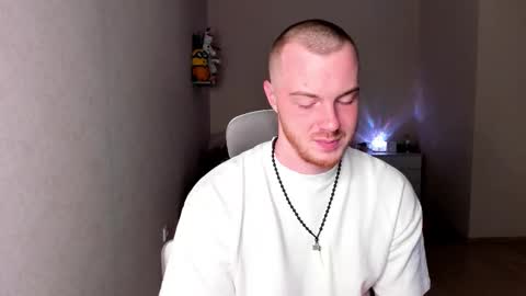 Snapshot of toohornyserj chatting on October 4, 8:51 pm toohornyserj online show from October 4, 8:51 pm