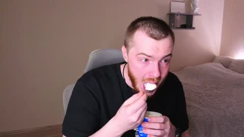 toohornyserj online show from April 5, 8:17 pm